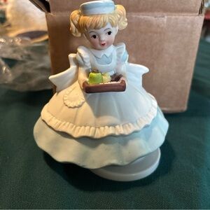 Nurse music box plays “light up my life”